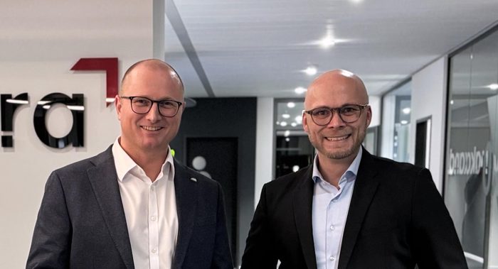 Thomas Eisenbarth mit Gast im makandra-Büro